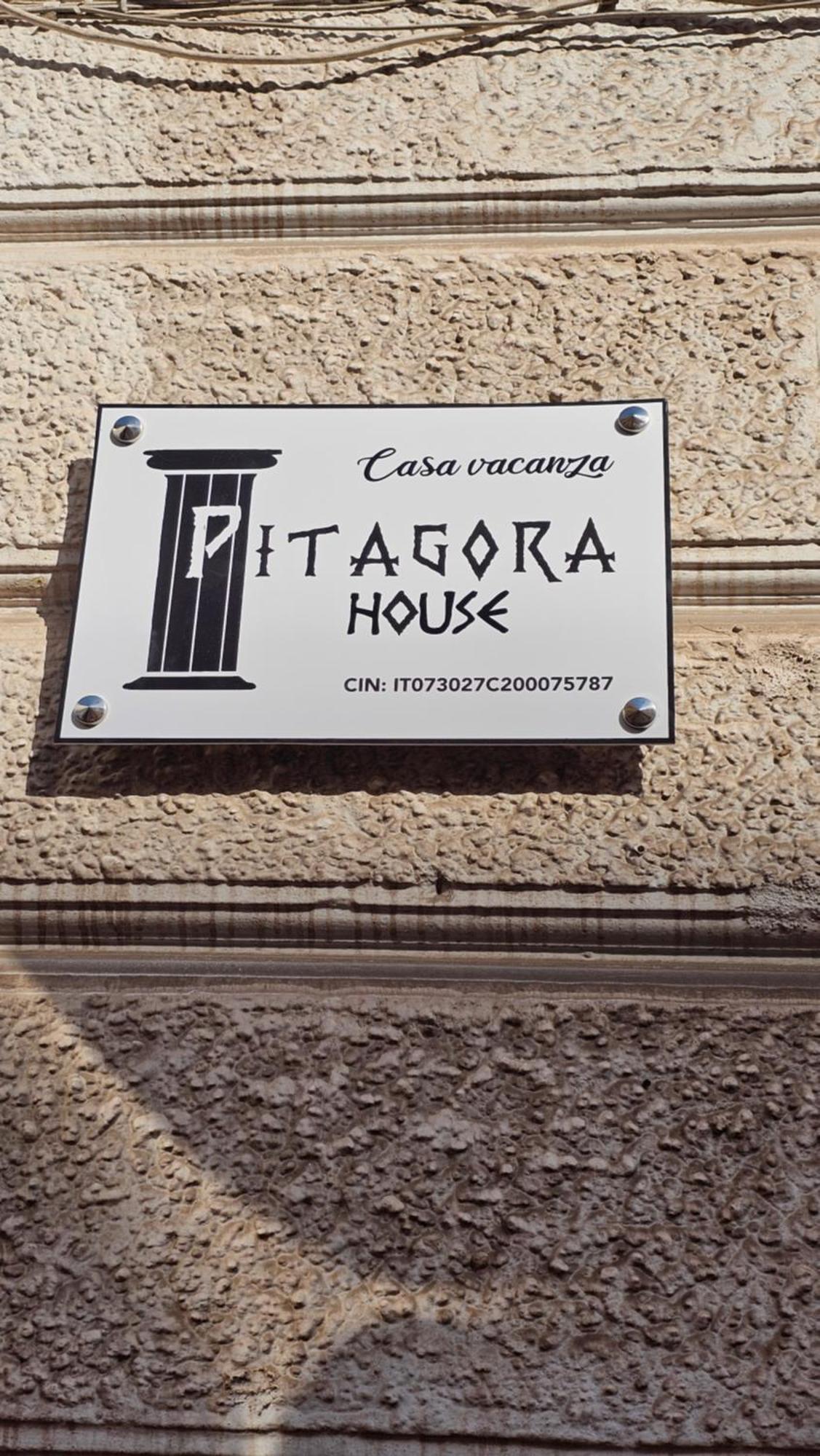 Готель Pitagora House Таранто Екстер'єр фото